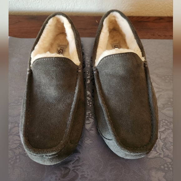 UGG Men's Ascot Slipper - Picture 1 of 6